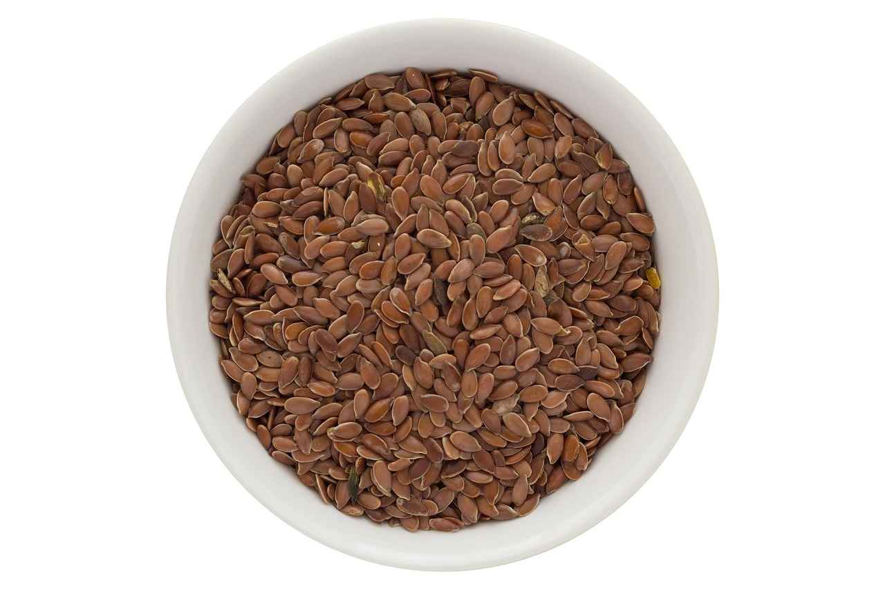 Flaxseed vs Chia Seed: A Complete Comparison of Nutrition & Benefits 6 Are There Any Risks or Side Effects?