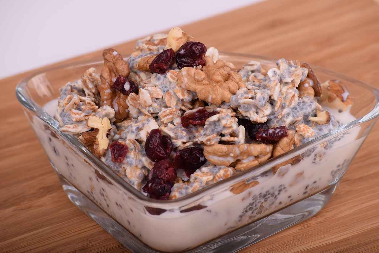 How to Use Chia Seeds in Your Daily Diet 4 Chia Seeds as a Thickening Agent