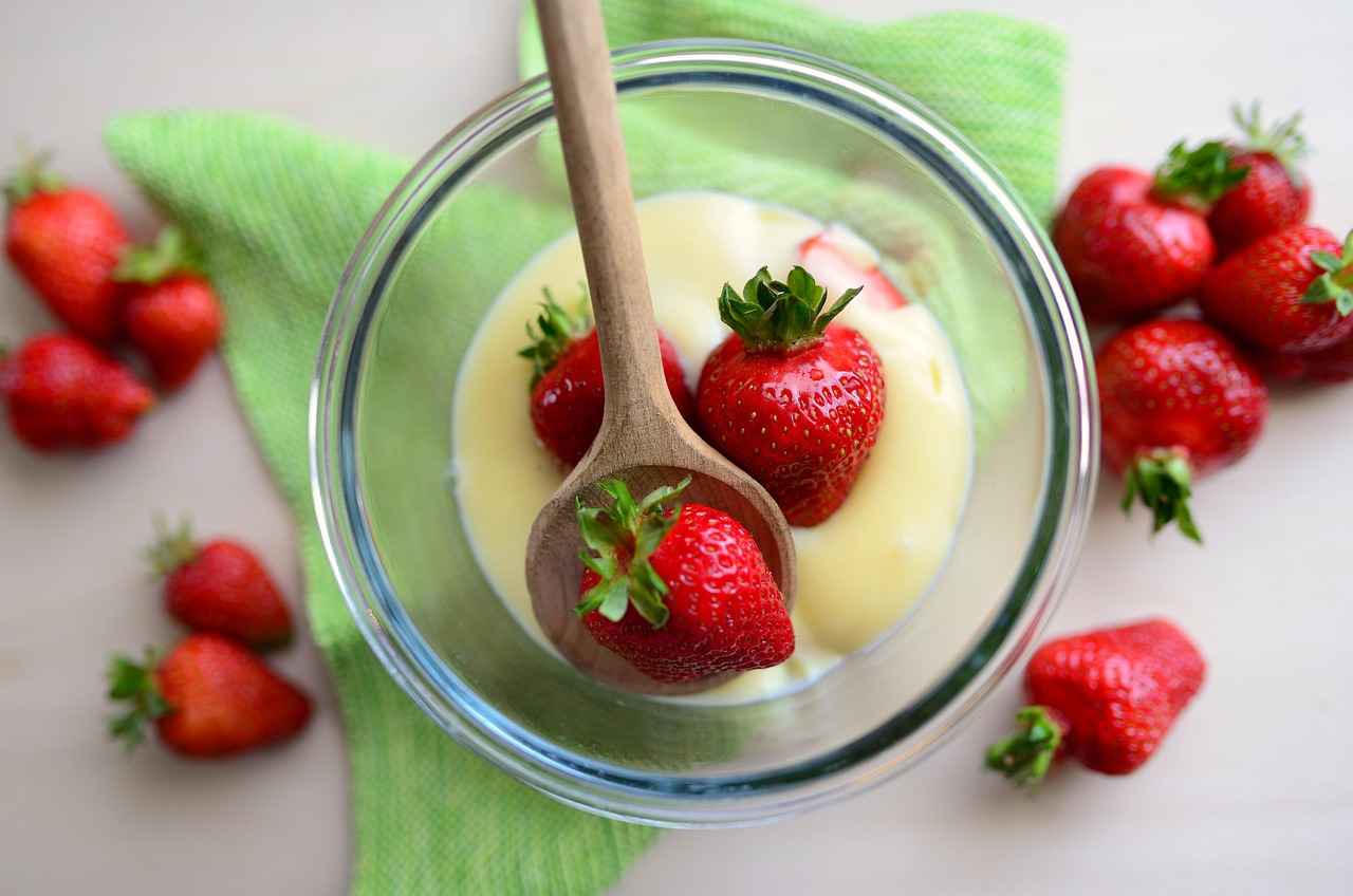 How to Serve and Enjoy Almond Milk Chia Seed Pudding?